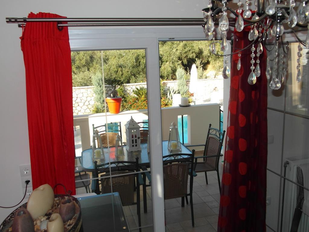 Ionian Villas Áyios Nikítas Kamer foto