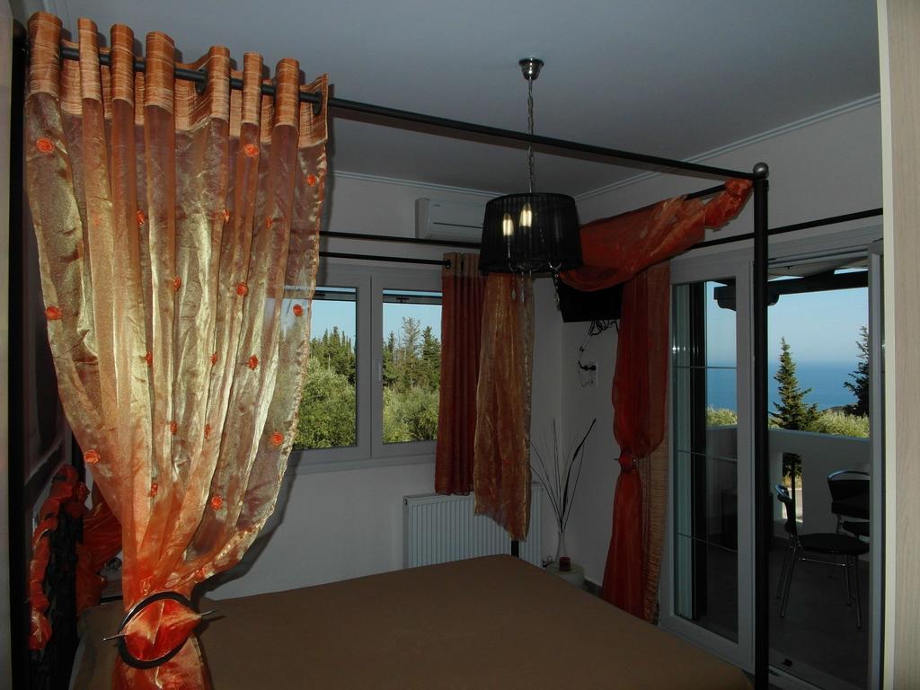 Ionian Villas Áyios Nikítas Kamer foto