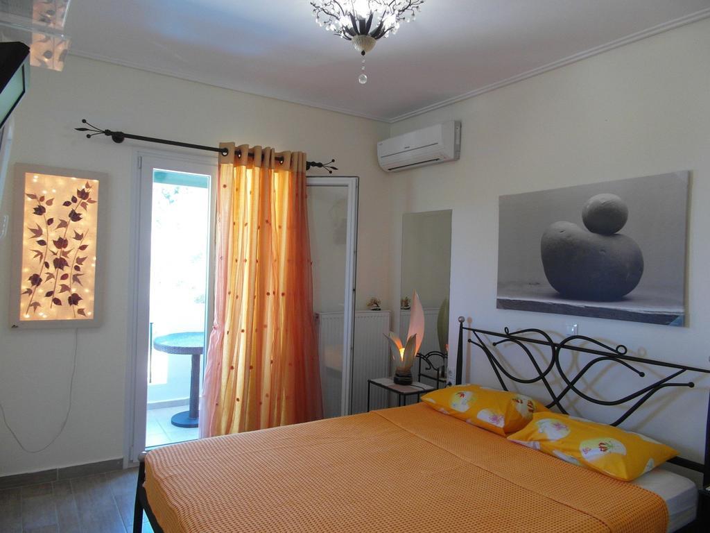 Ionian Villas Áyios Nikítas Kamer foto