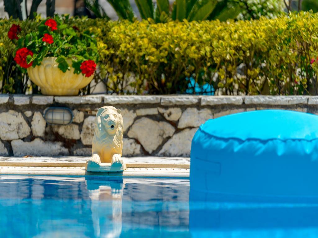 Ionian Villas Áyios Nikítas Buitenkant foto