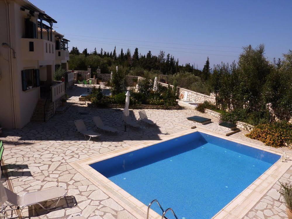 Ionian Villas Áyios Nikítas Buitenkant foto